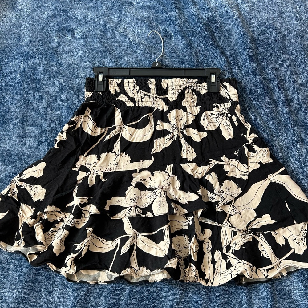 CAbi Black and Cream Floral Mini Skirt